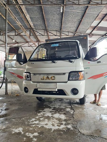 Xe tải công ty - Vận Tải Toàn Phát Lộc - Công Ty TNHH Thương Mại Và Dịch Vụ Toàn Phát Lộc